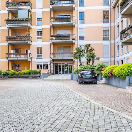 Appartement A 150m Dal Lago! Centralissimo A Desenzano Con Balcone Desenzano del Garda