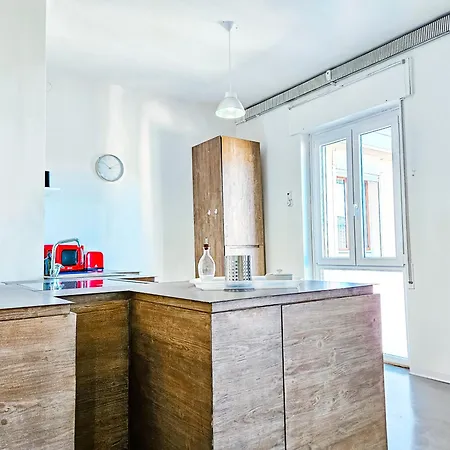 Apartment A 150m Dal Lago! Centralissimo A Desenzano Con Balcone *