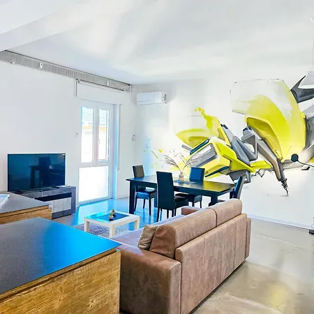 Apartment A 150m Dal Lago! Centralissimo A Desenzano Con Balcone *