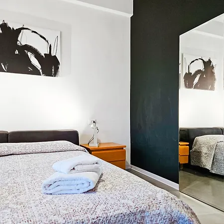Apartment A 150m Dal Lago! Centralissimo A Desenzano Con Balcone Desenzano del Garda